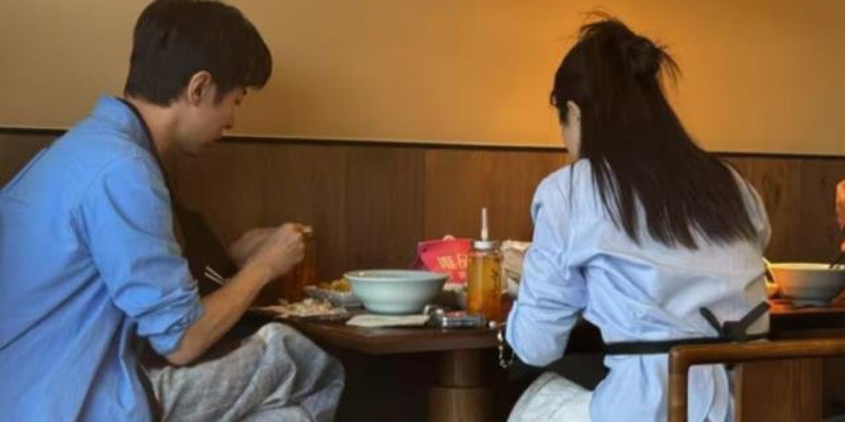 45岁离异带娃嫁小鲜肉？董璇领证刺激到佟丽娅：水泥心裂了