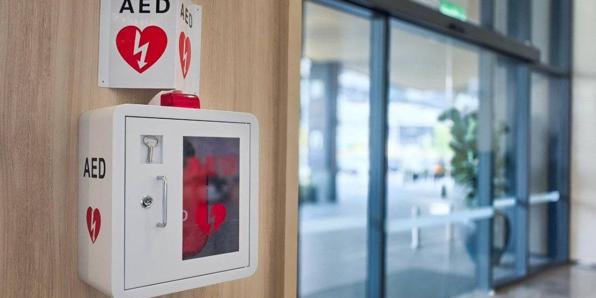 教育部推进急救教育进校园，为薄弱地区中小学配备“救命神器”