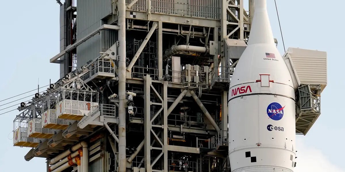 53年后重返月球，美国阿尔忒弥斯2号倒计时，宇航员将去月球背面