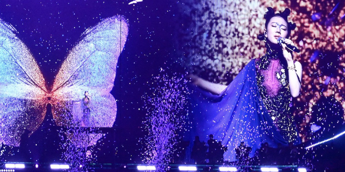 承认侵权李荣浩歌曲后，单依纯演唱会开启限时自愿退票