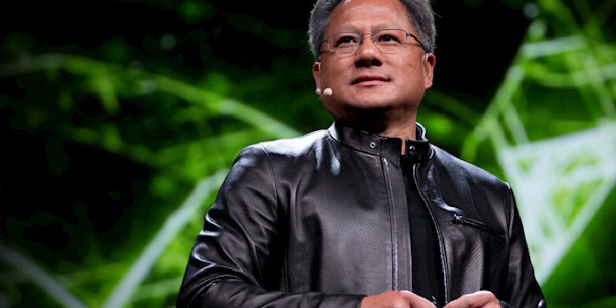 打工人别怕了! 黄仁勋：只有一种人会被AI取代失业