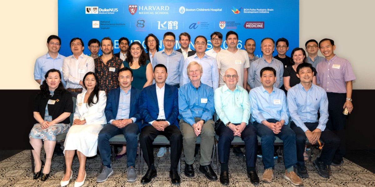 飞鹤携哈佛、耶鲁等顶尖专家齐聚新加坡 乳蛋白技术突破及全龄营养布局获全球关注