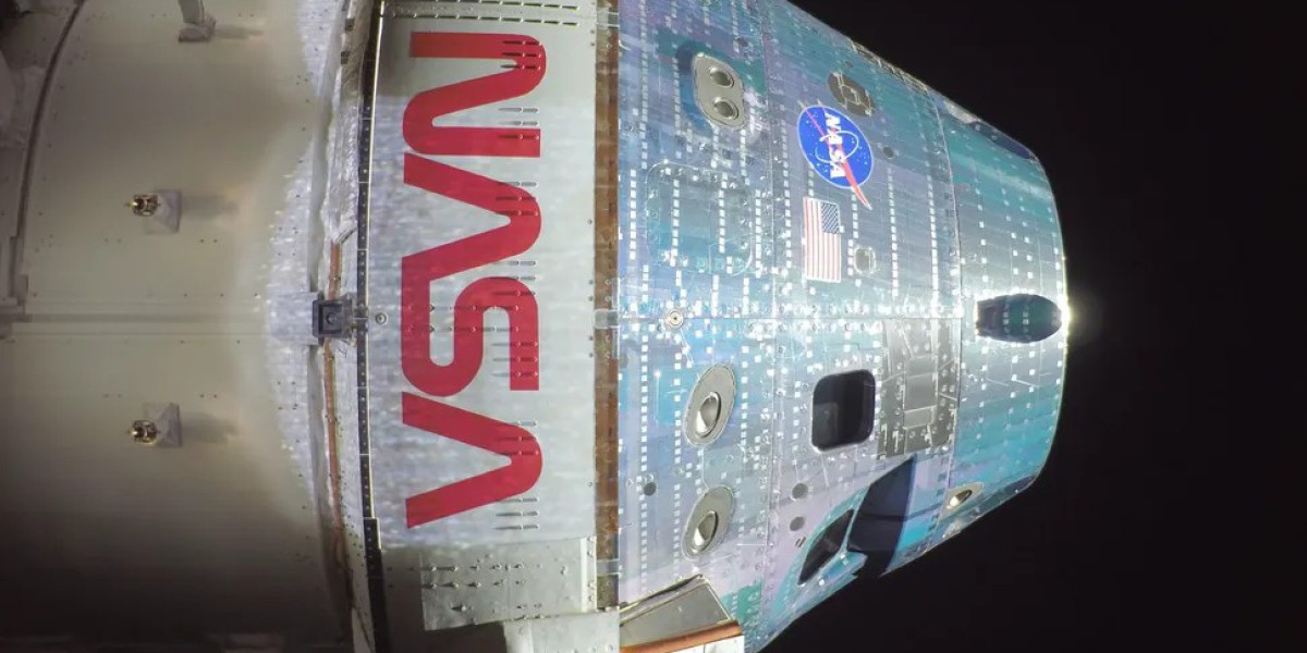 NASA 阿尔忒弥斯 2 号奔月途中，猎户座飞船卫生间传出烧焦味
