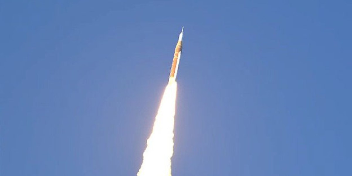 阿尔忒弥斯2号创下多个“首次” 美国为何再度启动月球计划