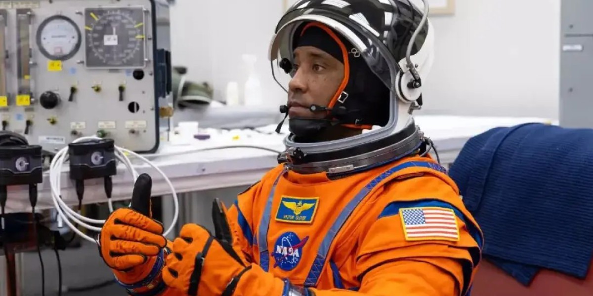 南加宇航员将成为首位抵达月球的非裔