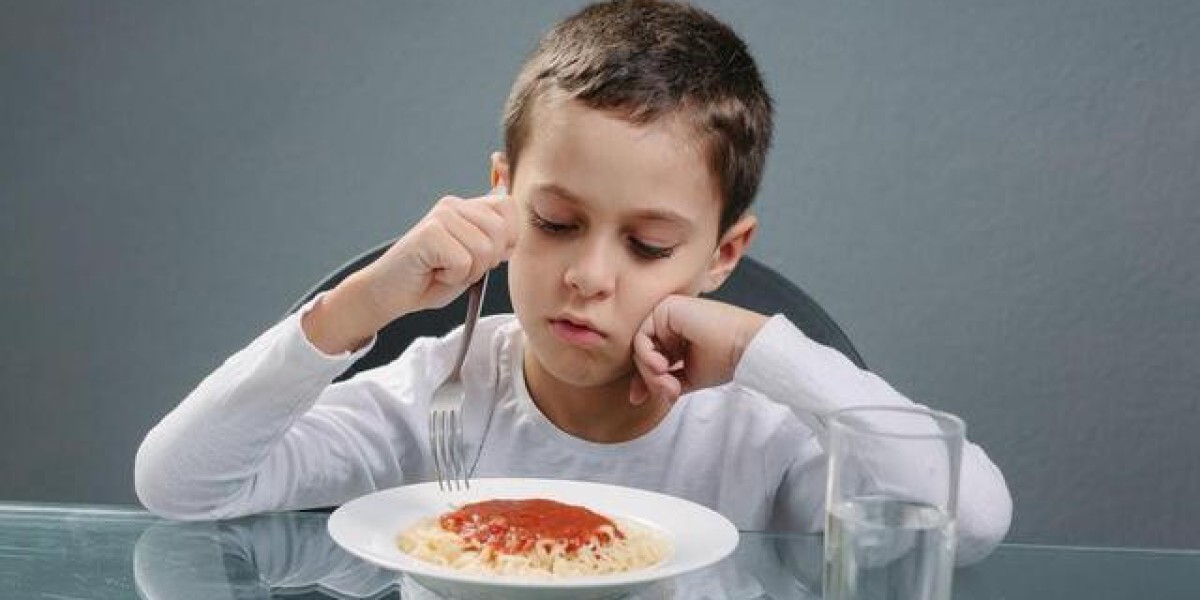 孩子脾胃有积食，身体的6个异常表现，家长要及时留意