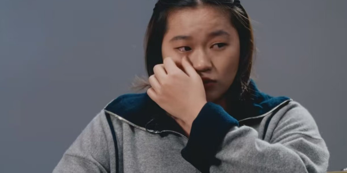 全红婵落泪恳求“别再骂我”：饭圈“捧杀”“棒杀”该停了!