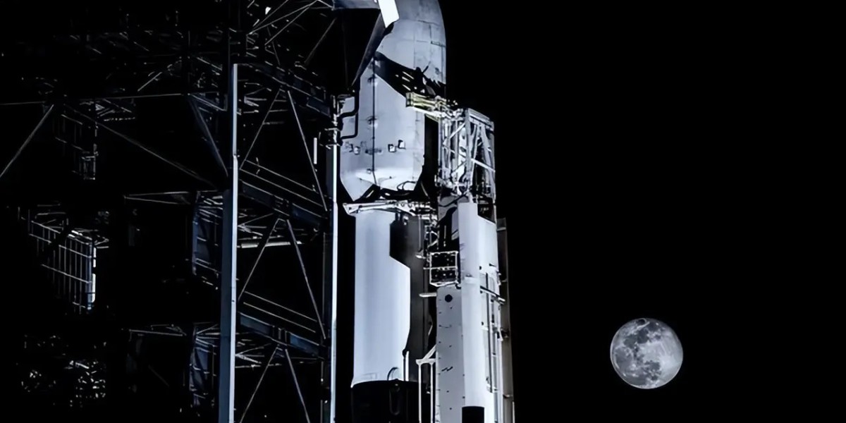 3.5吨残骸失控18个月! SpaceX火箭8月5日将砸出15米月球坑!