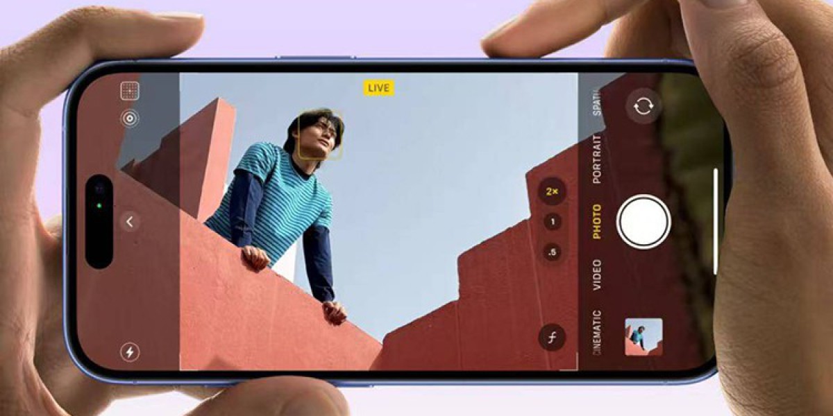 苹果iOS 27将大改相机应用，可自定义界面，并支持AI Siri