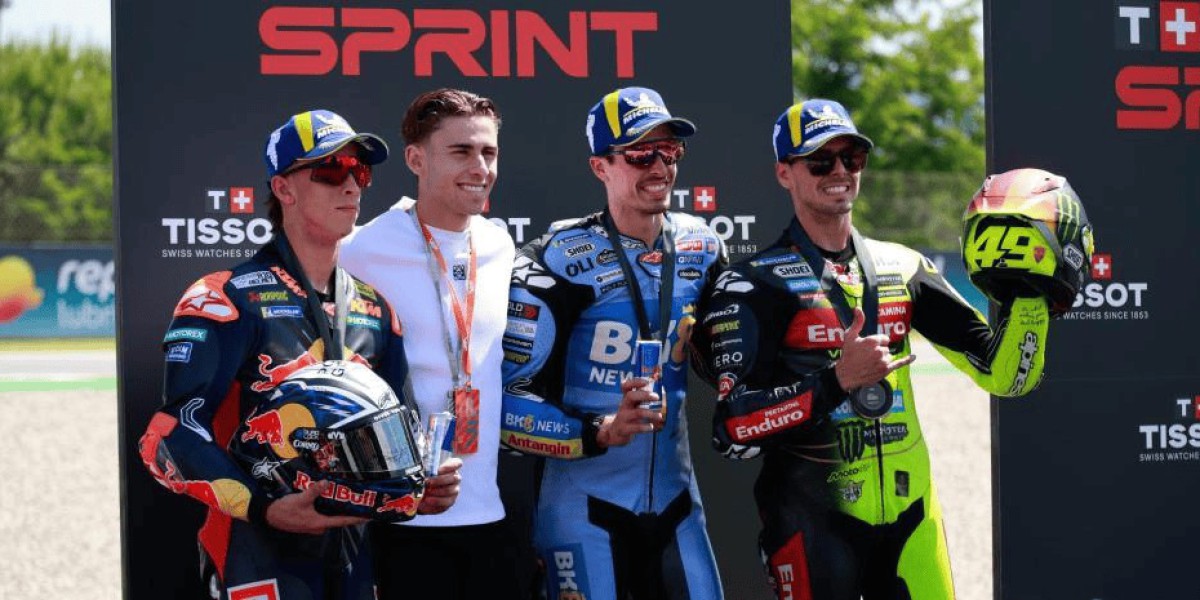世体：费尔明现身蒙特梅洛，为MotoGP冲刺赛挥旗