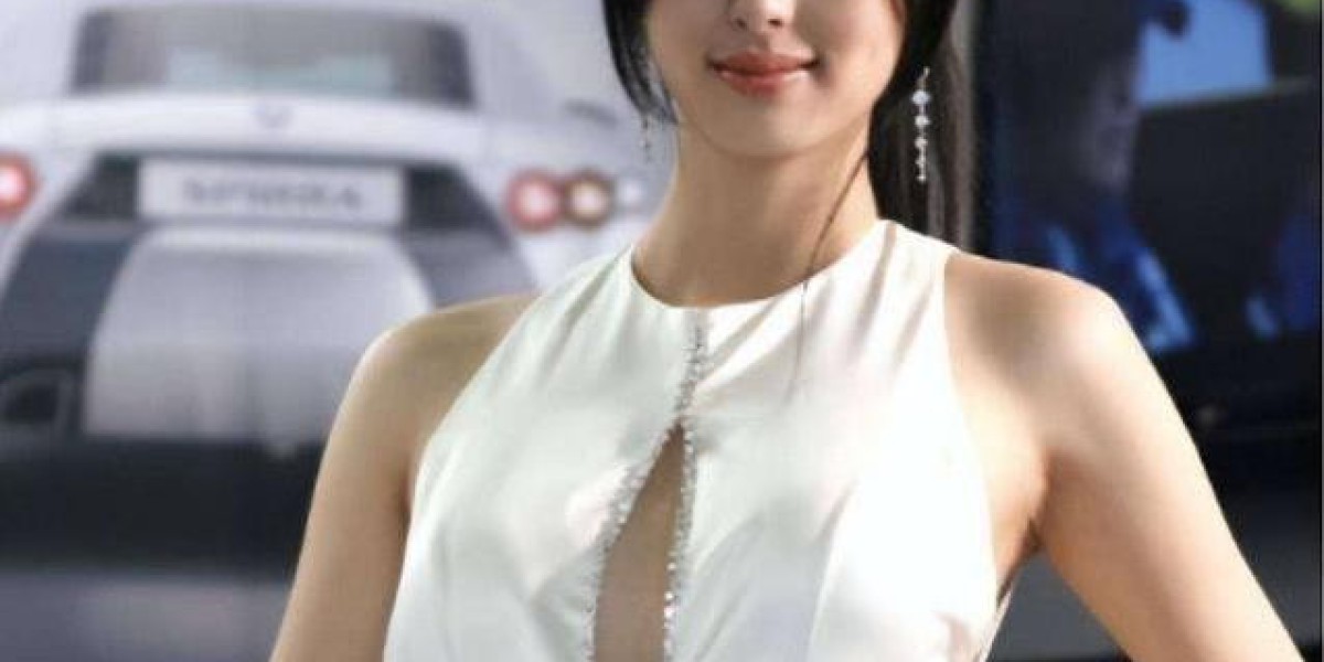 从第一名模到海外菜园农妇，翟凌消失十六年，如今活得怎么样了?