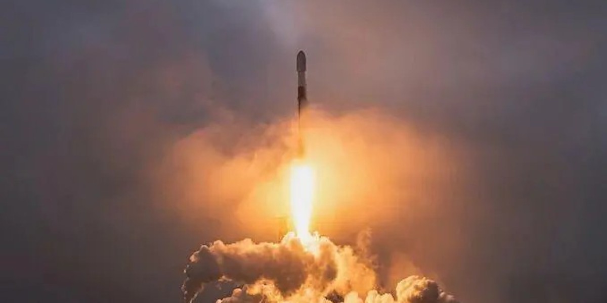 恶意发射+1: SpaceX 从范登堡太空军基地将24颗星链卫星送入轨道