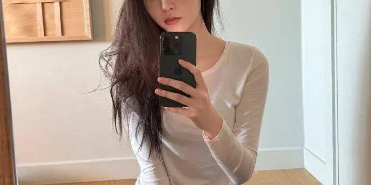 知名女团成员新照曝光“视觉大变样”，韩网友惊呆：她什么时候长成这样了?