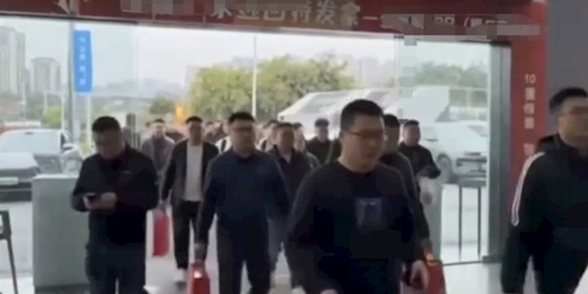 全AI生成 无真人参演! 官方通报：某企业滥用AI推广新能源汽车被查处