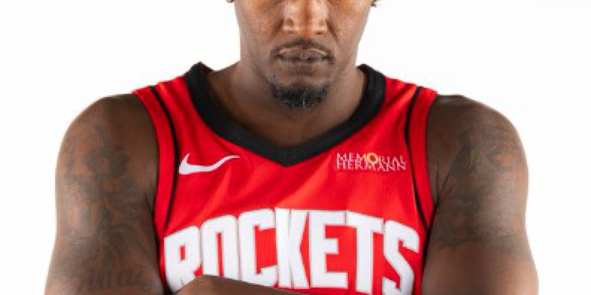 祝你33岁生日快乐! NBA官方晒芬尼-史密斯的个人照片