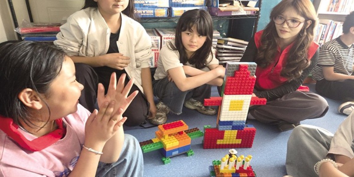 航天主题活动点燃少年科学梦