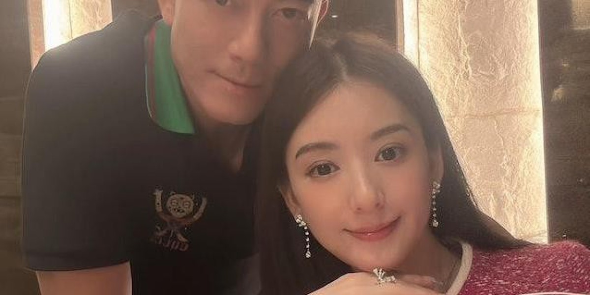 方媛罕见公开母亲正面照，高颜值基因如出一辙，难怪天王会心动?